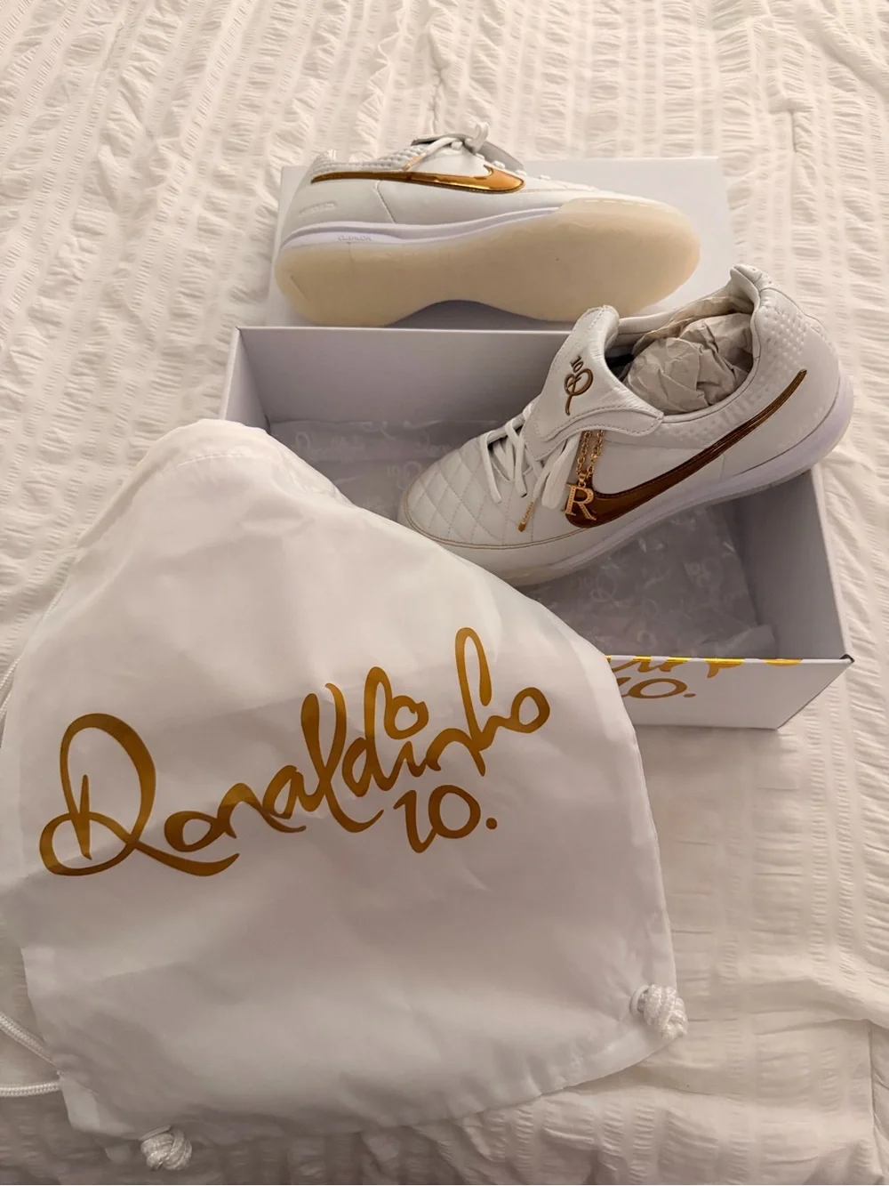 The Ronaldinho x Nike Tiempo Legend 'Touch of Gold' Indoor Shoes